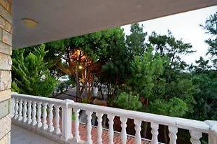 Pine House Guest house Seferihisar